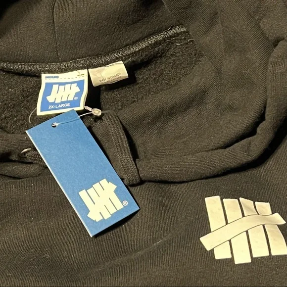 Undefeated Stencil Logo Hoodie Sweatshirt - Picture 5 of 6